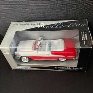 1955 Oldsmobile Super 88 Convertible Red Diecast 1:26 Original Package Welly New